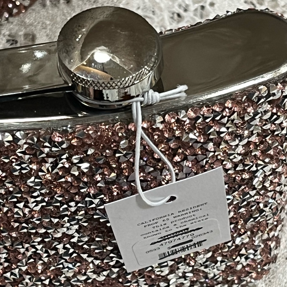 Glittery Pink and Silver Flasks (5) - Picture 7 of 7